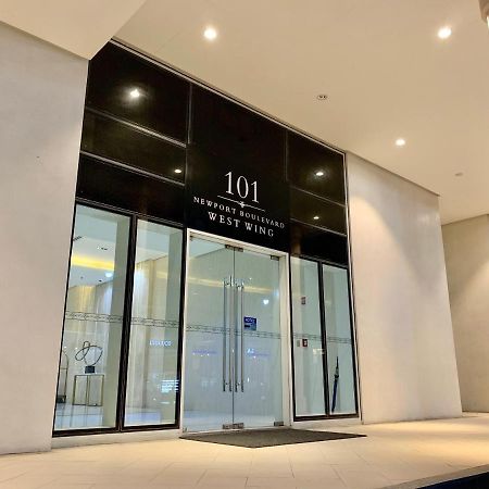 Chillax Studio 101 Newport Boulevard Manila Exteriör bild