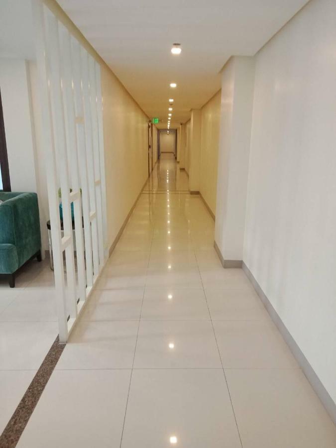 Chillax Studio 101 Newport Boulevard Manila Exteriör bild