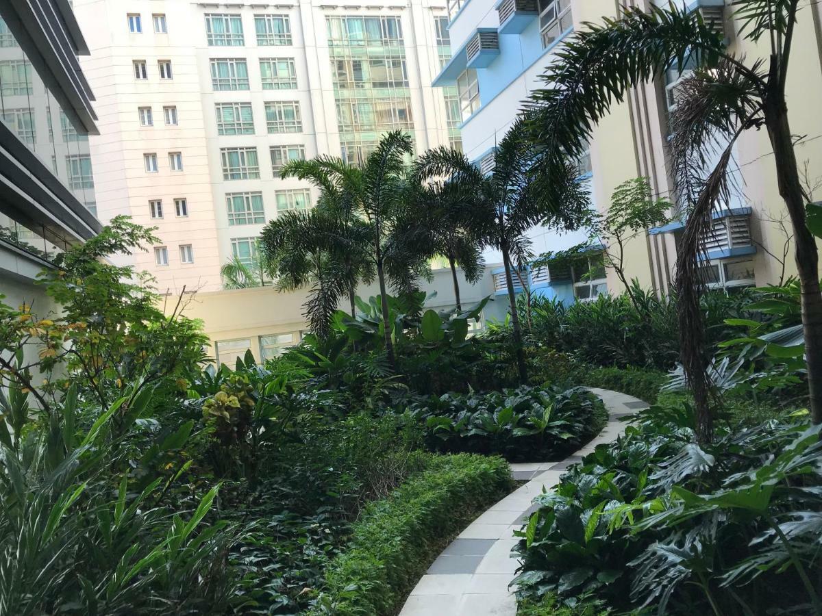 Chillax Studio 101 Newport Boulevard Manila Exteriör bild