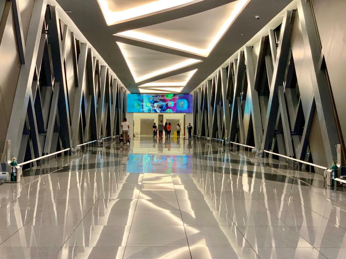 Chillax Studio 101 Newport Boulevard Manila Exteriör bild