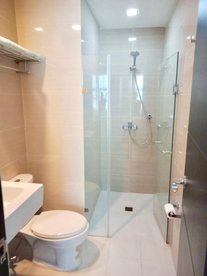 Chillax Studio 101 Newport Boulevard Manila Exteriör bild